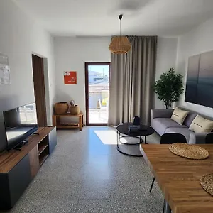 adamandri-lodge-prime-location.hotelsatayianapa.com/